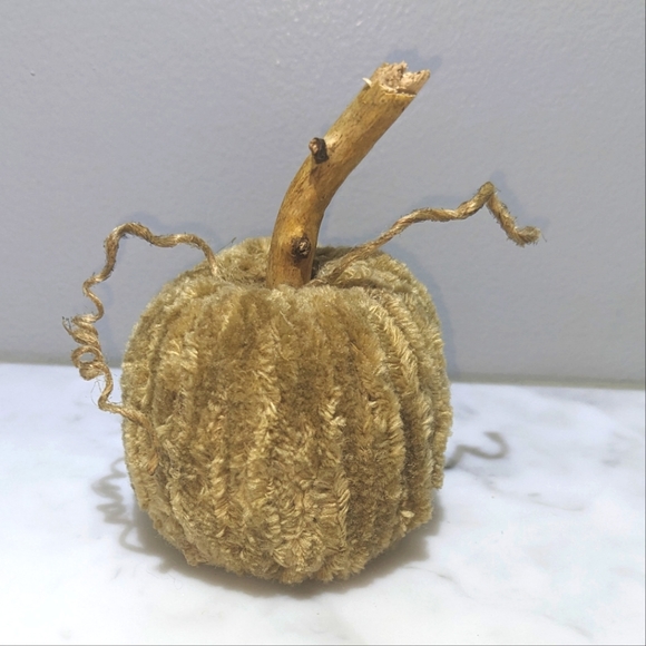 Primitive Fall Decor / Handmade Pumpkin / Yarn Pumpkin - Picture 2 of 9